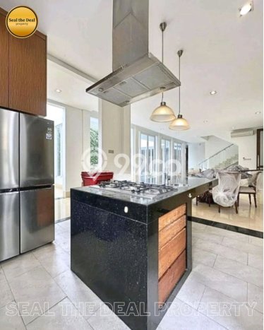 Sewa Rumah Strategis LT 350m2 / LB 826m2 di Pondok Indah, Jakarta Selatan Sewa Rumah Strategis LT 350m2 / LB 826m2 di Pondok Indah, Jakarta Selatan