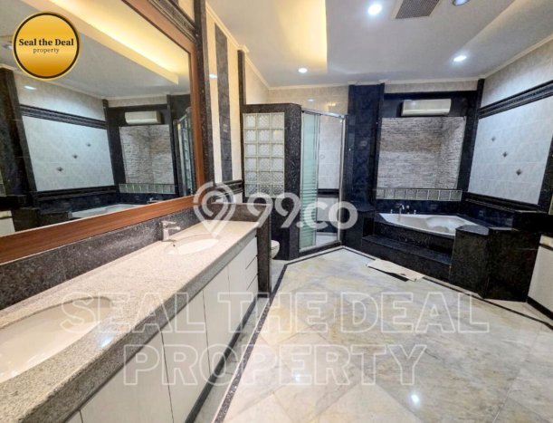 Hunian Ideal dengan LT 600m2 & LB 800m2 Dikontrakkan di Pondok Indah Hunian Ideal dengan LT 600m2 & LB 800m2 Dikontrakkan di Pondok Indah