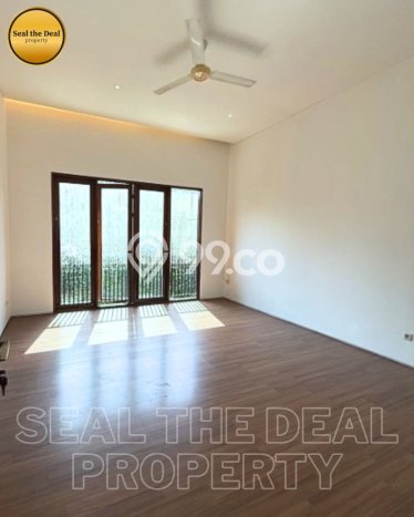 Hunian Ideal dengan LT 700m2 & LB 500m2 Disewakan di Permata Hijau Hunian Ideal dengan LT 700m2 & LB 500m2 Disewakan di Permata Hijau