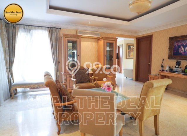 Rumah Luxury Modern Tanpa Renovasi di Kemanggisan Jakarta Barat Rumah Luxury Modern Tanpa Renovasi di Kemanggisan Jakarta Barat