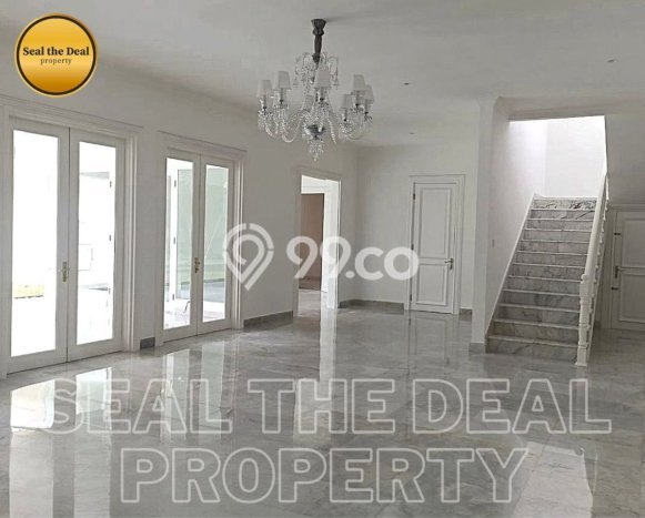 Sewa Rumah Strategis LT 700m2 / LB 500m2 di Kemang, Jakarta Selatan Sewa Rumah Strategis LT 700m2 / LB 500m2 di Kemang, Jakarta Selatan