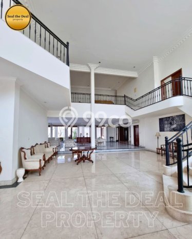 Rumah Bagus Disewakan di SCBD, Jakarta Selatan LT 700m2, LB 800m2 Rumah Bagus Disewakan di SCBD, Jakarta Selatan LT 700m2, LB 800m2
