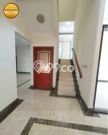 Hunian Mewah Siap Huni LT 500m2 di Kebayoran Baru, Jakarta Selatan Hunian Mewah Siap Huni LT 500m2 di Kebayoran Baru, Jakarta Selatan
