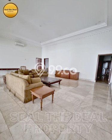 Rumah Bagus Disewakan di SCBD, Jakarta Selatan LT 700m2, LB 800m2 Rumah Bagus Disewakan di SCBD, Jakarta Selatan LT 700m2, LB 800m2