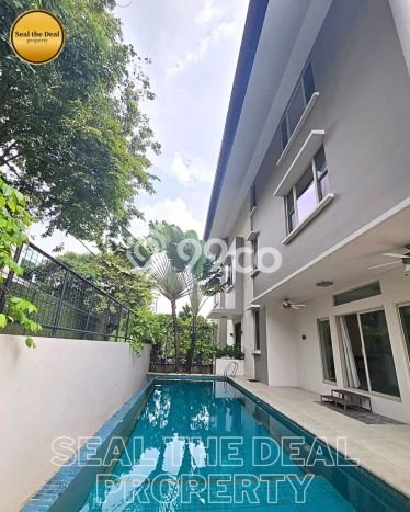 Hunian Modern dengan LT 400m2 & LB 800m2 Disewakan di Senopati Hunian Modern dengan LT 400m2 & LB 800m2 Disewakan di Senopati
