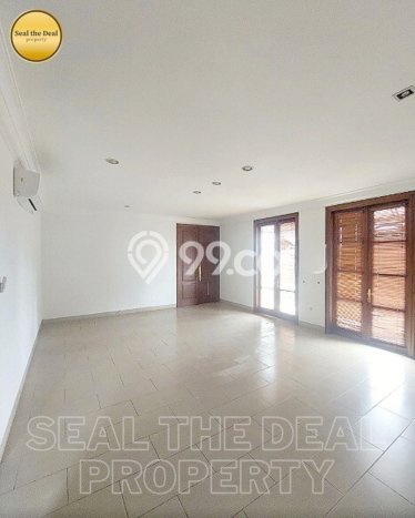 Hunian Minimalis Untuk Disewakan di Kemang Jakarta Selatan 4 KT & 4 KM Hunian Minimalis Untuk Disewakan di Kemang Jakarta Selatan 4 KT & 4 KM
