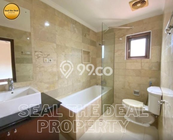Disewakan Rumah Modern di Kebayoran Baru Harga Rp 990 Juta/ Tahun Disewakan Rumah Modern di Kebayoran Baru Harga Rp 990 Juta/ Tahun