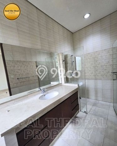 Hunian Modern Disewakan di Cipete Jakarta Selatan 5 KT & 5 KM Hunian Modern Disewakan di Cipete Jakarta Selatan 5 KT & 5 KM