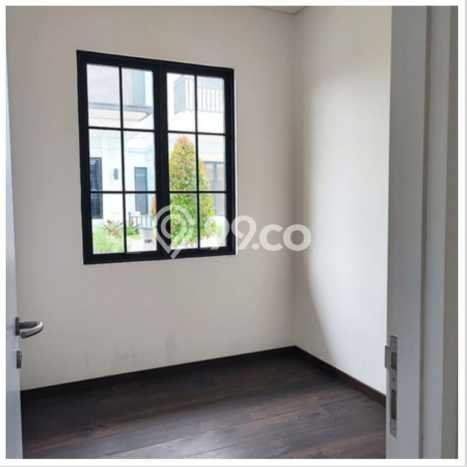 For Sale Rumah 4 Kamar Lokasi Strategis Bagus dan Strategis di Tangerang For Sale Rumah 4 Kamar Lokasi Strategis Bagus dan Strategis di Tangerang