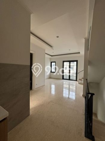 Dijual Rumah Mewah Megah Dengan View Cantik di Alam Sutera, Tangerang Dijual Rumah Mewah Megah Dengan View Cantik di Alam Sutera, Tangerang