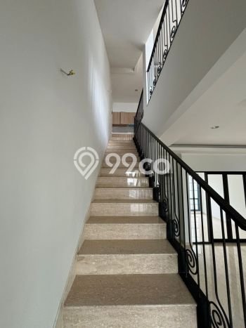 Dijual Rumah Mewah Megah Dengan View Cantik di Alam Sutera, Tangerang Dijual Rumah Mewah Megah Dengan View Cantik di Alam Sutera, Tangerang