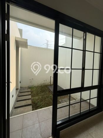 Dijual Rumah Mewah Megah Dengan View Cantik di Alam Sutera, Tangerang Dijual Rumah Mewah Megah Dengan View Cantik di Alam Sutera, Tangerang