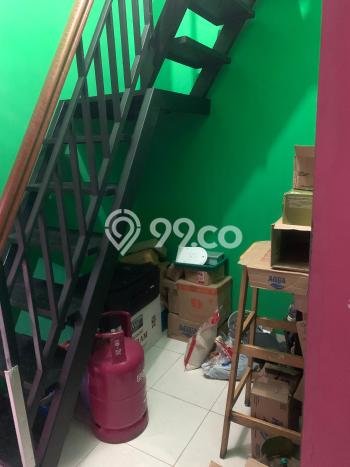 Dijual Rumah 4 Kamar Lokasi Ideal Nyaman dan Strategis di Cipondoh Dijual Rumah 4 Kamar Lokasi Ideal Nyaman dan Strategis di Cipondoh