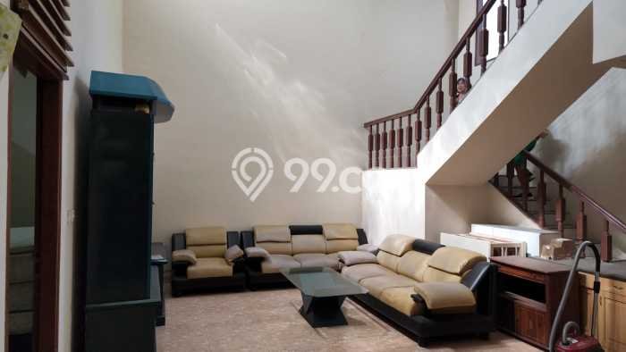 RECOMMENDED! Rumah kawasan Lippo Karawaci, 5 KT, Lokasi Strategis, Luas 300m2m² LB 300m2m² RECOMMENDED! Rumah kawasan Lippo Karawaci, 5 KT, Lokasi Strategis, Luas 300m2m² LB 300m2m²