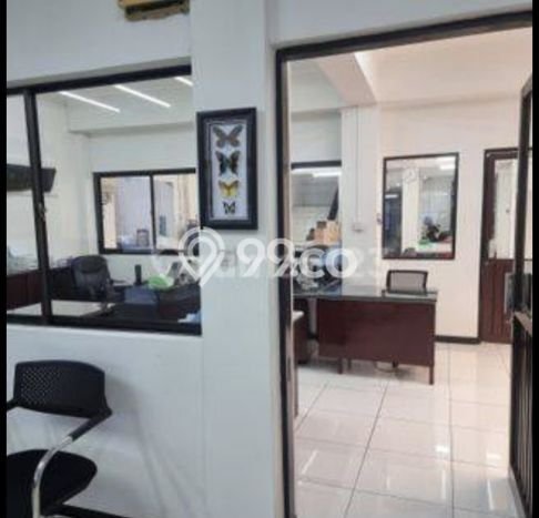 Ready to Use! Luxury House LT 498m2 Desain Elegan di Tamansari Ready to Use! Luxury House LT 498m2 Desain Elegan di Tamansari