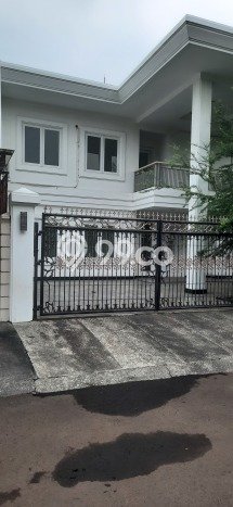 Rumah Elit LB 600m2 Siap Pakai Desain Elegan di Intercon, Jakarta Barat Rumah Elit LB 600m2 Siap Pakai Desain Elegan di Intercon, Jakarta Barat