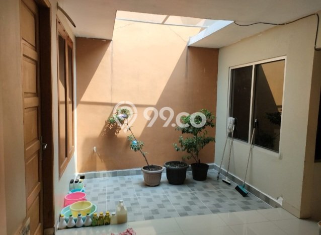 Jual Rumah Mewah Elegan Dengan View Cantik di Semanan, Jakarta Barat Jual Rumah Mewah Elegan Dengan View Cantik di Semanan, Jakarta Barat