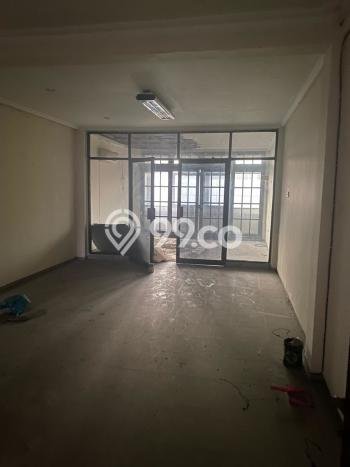 Ruko Dijual di Prime Area Jakarta Pusat Luas 300m2 Ruko Dijual di Prime Area Jakarta Pusat Luas 300m2