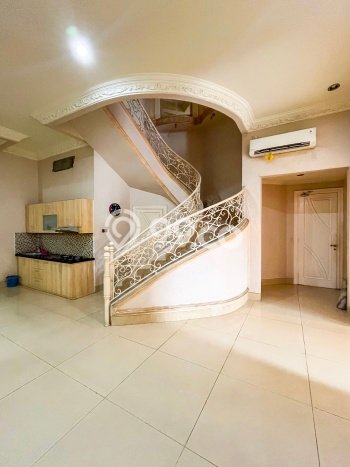 Rumah 3 Kamar Siap Huni Disewakan di Menteng Harga Kompetitif Rumah 3 Kamar Siap Huni Disewakan di Menteng Harga Kompetitif