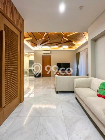 Ready to Use! Luxury House LT 407m2 Desain Modern di Pondok Indah Ready to Use! Luxury House LT 407m2 Desain Modern di Pondok Indah