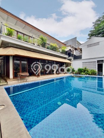 Rumah Elit LB 680m2 Siap Huni Desain Elegan di Pondok Indah, Jakarta Selatan Rumah Elit LB 680m2 Siap Huni Desain Elegan di Pondok Indah, Jakarta Selatan