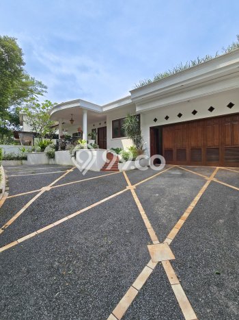 Siap Huni Rumah Mewah 4 Kamar di Kebayoran Baru Dekat ke Mana Saja Siap Huni Rumah Mewah 4 Kamar di Kebayoran Baru Dekat ke Mana Saja