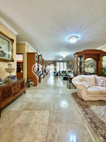 Rumah Elit LB 680m2 Siap Huni Desain Elegan di Pondok Indah, Jakarta Selatan Rumah Elit LB 680m2 Siap Huni Desain Elegan di Pondok Indah, Jakarta Selatan