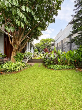 Hunian Elit LB 900m2 Siap Huni Desain Elegan di Pondok Indah, Jakarta Selatan Hunian Elit LB 900m2 Siap Huni Desain Elegan di Pondok Indah, Jakarta Selatan