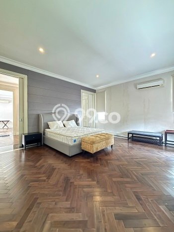 Hunian Minimalis dengan LT 2000m2 & LB 10000m2 Disewakan di Cipete Hunian Minimalis dengan LT 2000m2 & LB 10000m2 Disewakan di Cipete
