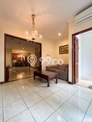 Hunian Mewah LB 200m2 Siap Pakai Desain Elegan di Pondok Indah, Jakarta Selatan Hunian Mewah LB 200m2 Siap Pakai Desain Elegan di Pondok Indah, Jakarta Selatan