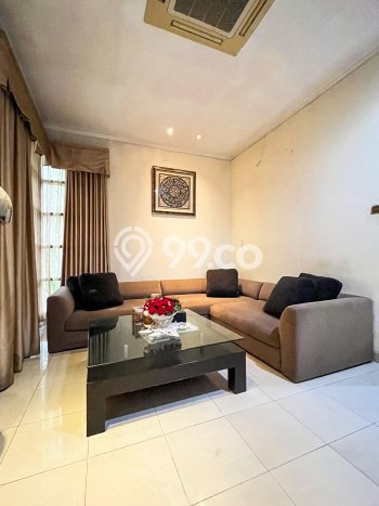 Siap Huni Rumah Mewah 5 Kamar di Kebayoran Baru Dekat ke Mana Saja Siap Huni Rumah Mewah 5 Kamar di Kebayoran Baru Dekat ke Mana Saja