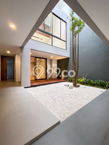 For Sale! Luxury House LT 209m2 Desain Elegan di Kemang For Sale! Luxury House LT 209m2 Desain Elegan di Kemang