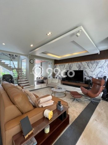 Rumah Luxury Modern Tanpa Renovasi di Kemang Jakarta Selatan Rumah Luxury Modern Tanpa Renovasi di Kemang Jakarta Selatan