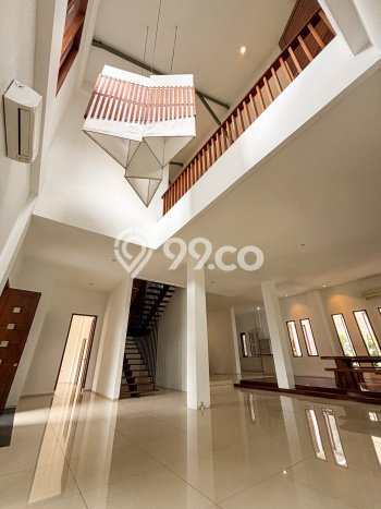 Hunian Elit LB 900m2 Siap Huni Desain Elegan di Pondok Indah, Jakarta Selatan Hunian Elit LB 900m2 Siap Huni Desain Elegan di Pondok Indah, Jakarta Selatan