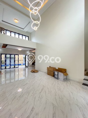 Siap Huni Hunian Elit 4 Kamar di Kebayoran Baru Dekat ke Mana Saja Siap Huni Hunian Elit 4 Kamar di Kebayoran Baru Dekat ke Mana Saja