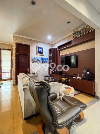 Siap Huni Rumah Mewah 5 Kamar di Kebayoran Baru Dekat ke Mana Saja Siap Huni Rumah Mewah 5 Kamar di Kebayoran Baru Dekat ke Mana Saja
