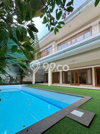 Rumah Kondisi Baik Disewakan di Pejaten, Jakarta Selatan LT 1000m2, LB 1000m2 Rumah Kondisi Baik Disewakan di Pejaten, Jakarta Selatan LT 1000m2, LB 1000m2