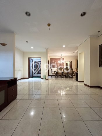 Hunian Mewah LB 200m2 Siap Pakai Desain Elegan di Pondok Indah, Jakarta Selatan Hunian Mewah LB 200m2 Siap Pakai Desain Elegan di Pondok Indah, Jakarta Selatan