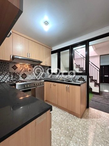 Rumah Elit LB 180m2 Siap Huni Desain Elegan di Pondok Indah, Jakarta Selatan Rumah Elit LB 180m2 Siap Huni Desain Elegan di Pondok Indah, Jakarta Selatan