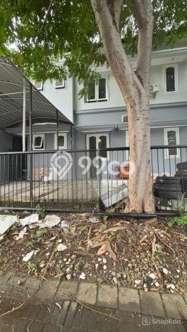 Disewakan! Rumah 4 Kamar Tidur &
2 Kamar Mandi di Citraland, Surabaya Disewakan! Rumah 4 Kamar Tidur &
2 Kamar Mandi di Citraland, Surabaya