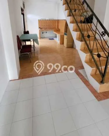 Kesempatan Memiliki Rumah LT 90m2m² / LB 150m2m² di , Dekat Pusat Kota, Surabaya Kesempatan Memiliki Rumah LT 90m2m² / LB 150m2m² di , Dekat Pusat Kota, Surabaya