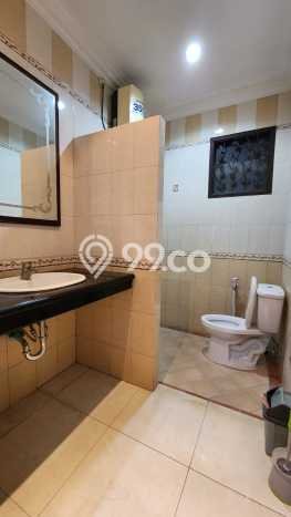 Disewakan Rumah Harga Terjangkau di Citraland Surabaya dengan 4 KT Disewakan Rumah Harga Terjangkau di Citraland Surabaya dengan 4 KT