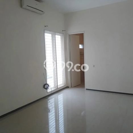 Rumah sewa siap huni 4 Kamar Tidur di Citraland, Surabaya Rumah sewa siap huni 4 Kamar Tidur di Citraland, Surabaya