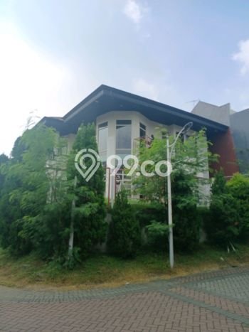 Rumah Lingkungan Asri di Citraland, Surabaya, LT 333m2m² LB 400m2m² Rumah Lingkungan Asri di Citraland, Surabaya, LT 333m2m² LB 400m2m²