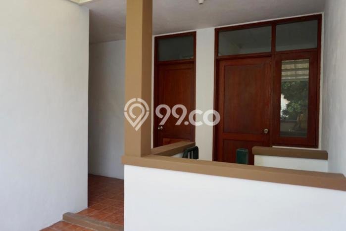 Rumah sewa siap huni 4 KT di Citraland, Surabaya Rumah sewa siap huni 4 KT di Citraland, Surabaya
