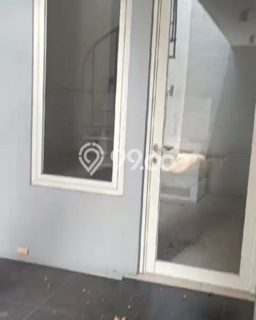 Rumah di , Akses ke Mall, 4 KT Rumah di , Akses ke Mall, 4 KT