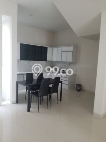 RECOMMENDED! Rumah kawasan , 4 KT, Area Premium, LT 150m2m² Bangunan 200m2m² RECOMMENDED! Rumah kawasan , 4 KT, Area Premium, LT 150m2m² Bangunan 200m2m²