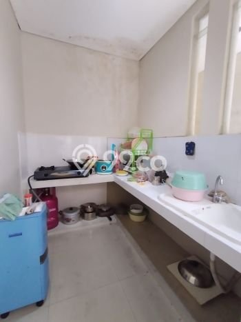 Rumah Sewa Surabaya LT 135m2 LB 146m2 Kawasan Citraland Rumah Sewa Surabaya LT 135m2 LB 146m2 Kawasan Citraland
