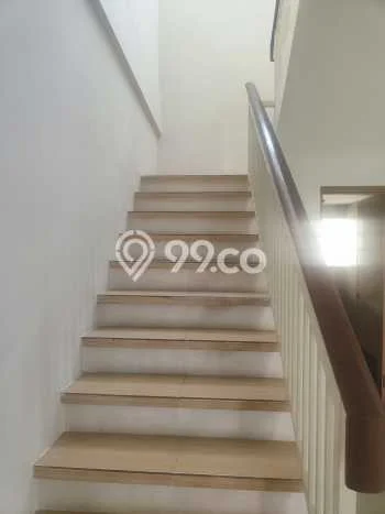 Rumah kawasan , 4 KT, Pemandangan Kota, Luas 240m2m² LB 200m2m² Rumah kawasan , 4 KT, Pemandangan Kota, Luas 240m2m² LB 200m2m²
