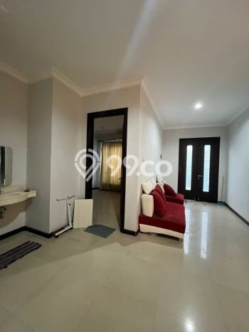 Disewakan! Rumah 4 Kamar Tidur &
3 Kamar Mandi di Citraland, Surabaya Disewakan! Rumah 4 Kamar Tidur &
3 Kamar Mandi di Citraland, Surabaya